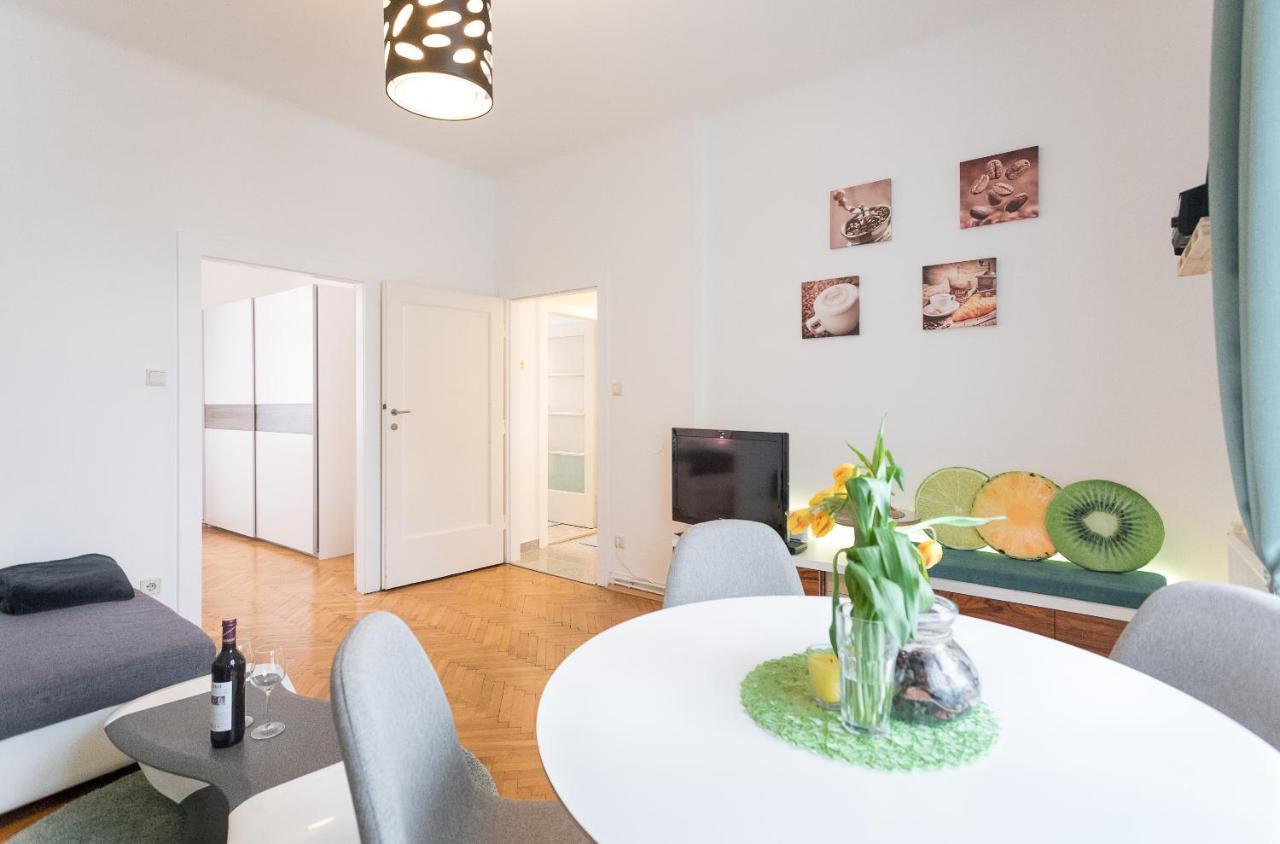 French Balcony - 45M² - Szeneviertel Viena Exterior foto