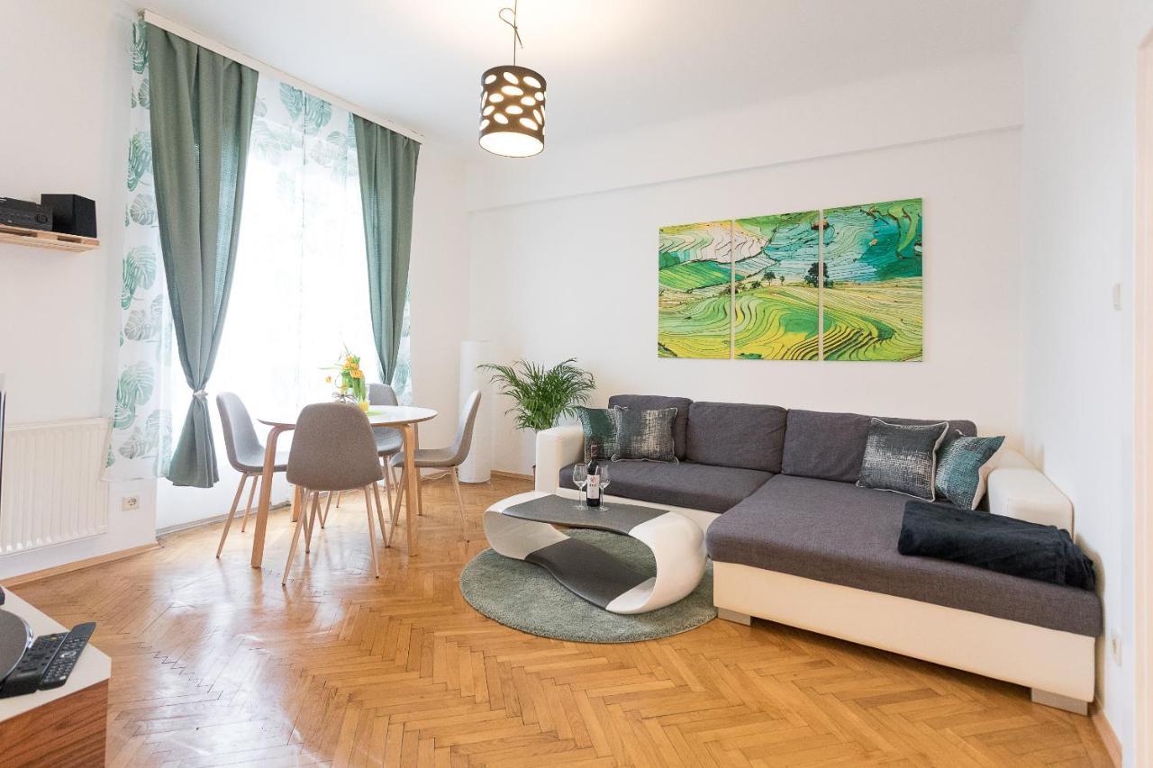 French Balcony - 45M² - Szeneviertel Viena Exterior foto